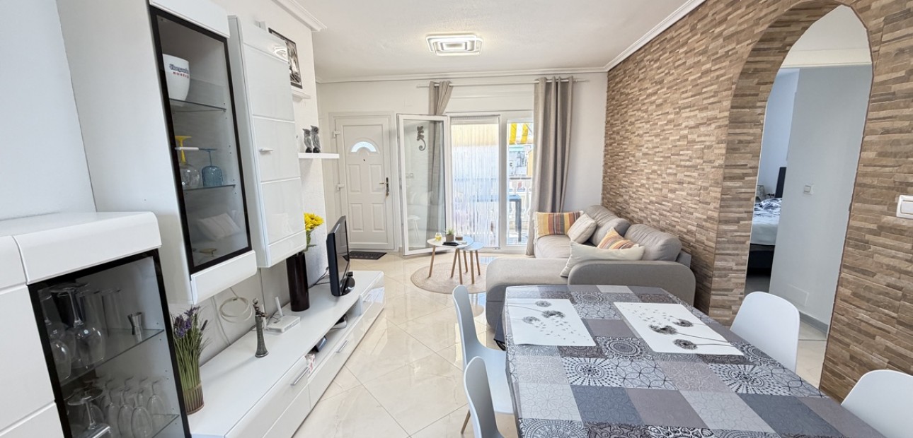 Venta - Apartamento / piso -
Orihuela Costa - Cabo Roig