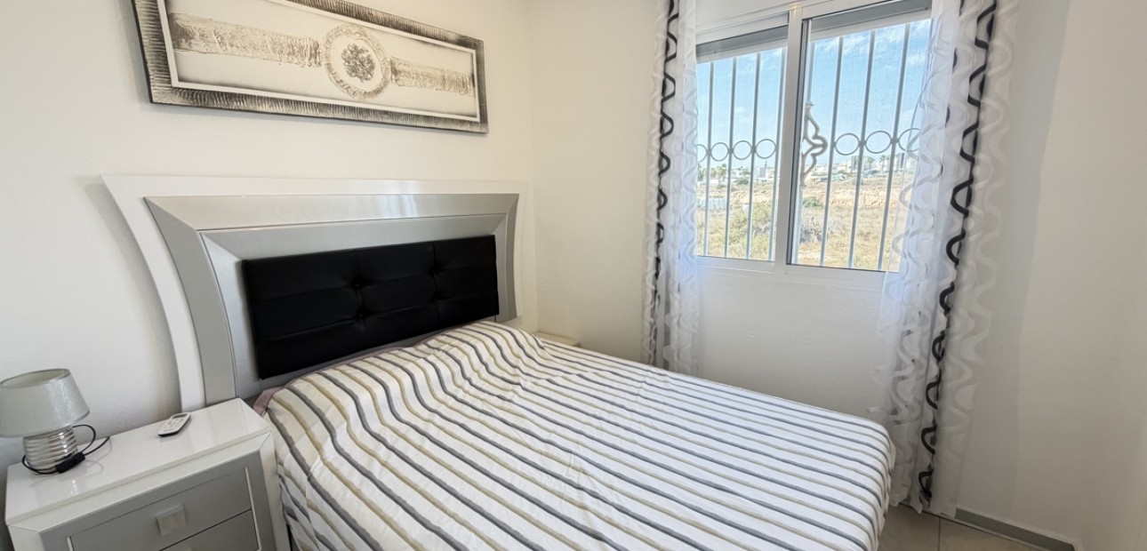 Venta - Apartamento / piso -
Orihuela Costa - Cabo Roig