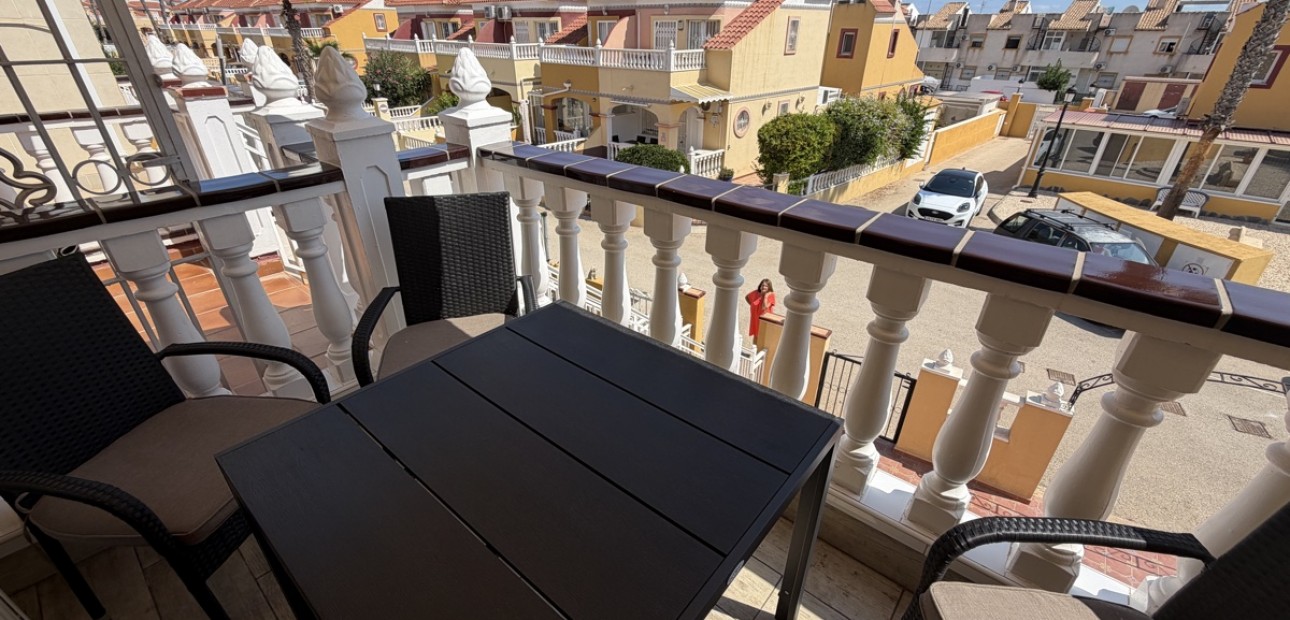 Venta - Apartamento / piso -
Orihuela Costa - Cabo Roig