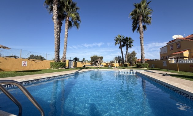 Venta - Apartamento / piso -
Orihuela Costa - Cabo Roig