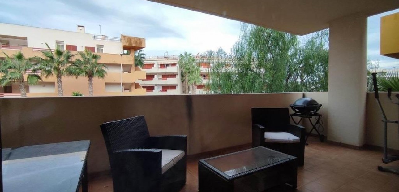 Venta - Apartamento / piso -
Orihuela Costa - Punta Prima