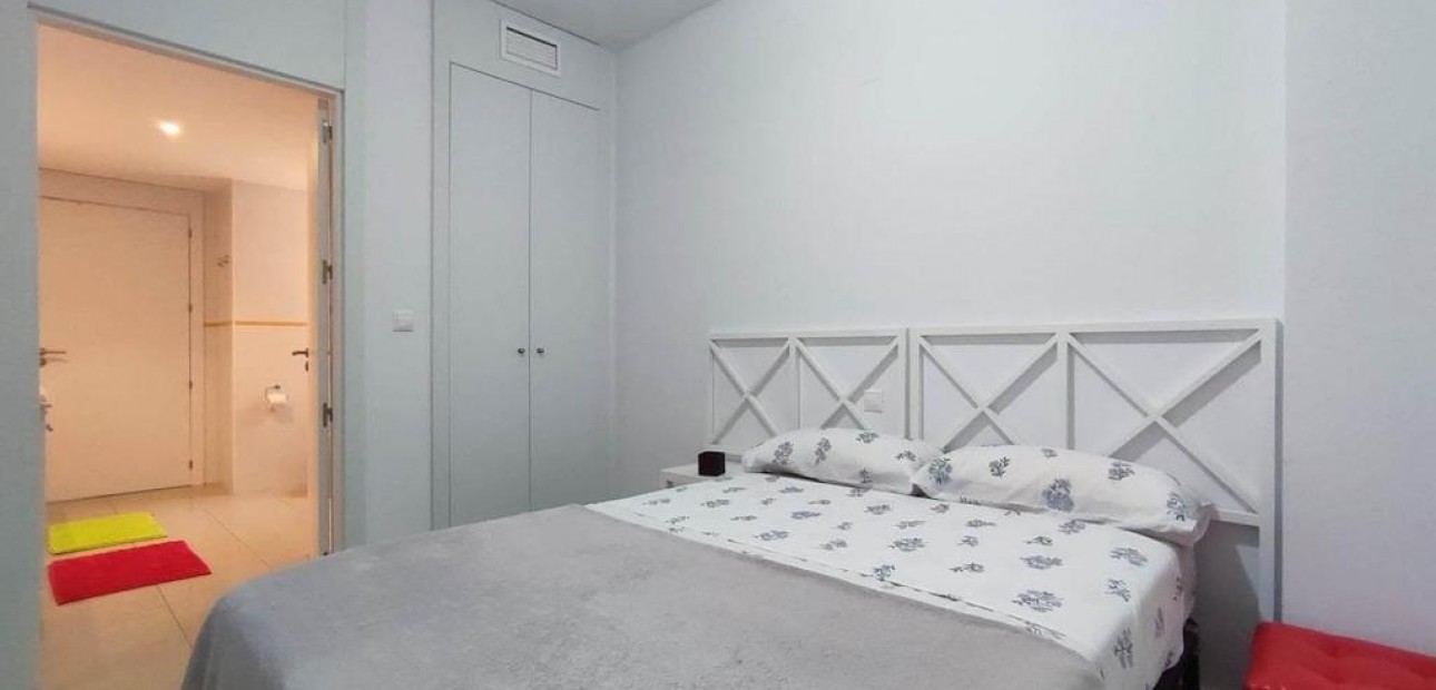 Venta - Apartamento / piso -
Orihuela Costa - Punta Prima
