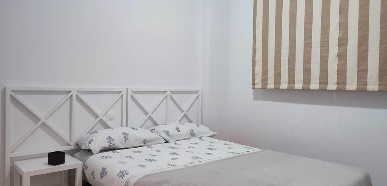 Venta - Apartamento / piso -
Orihuela Costa - Punta Prima