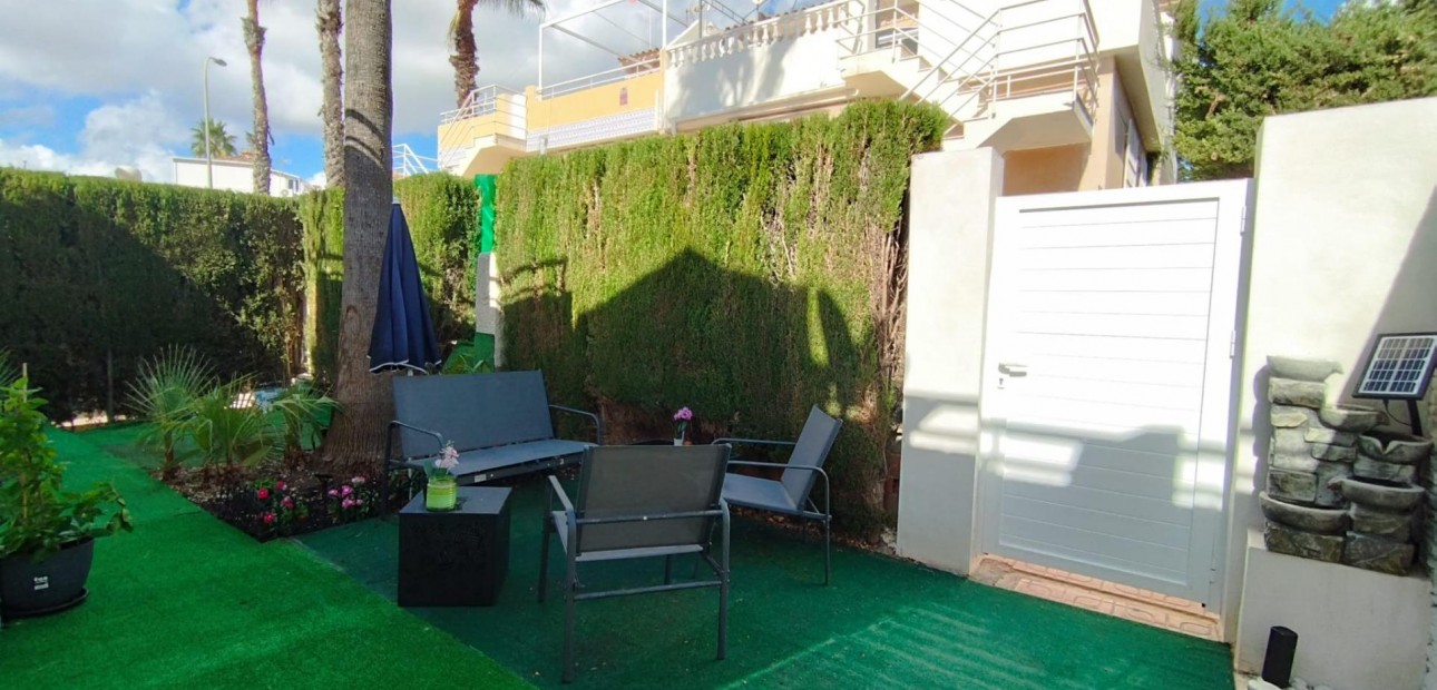 Venta - Terraced house -
Torrevieja - Los Balcones - Los Altos del Edén