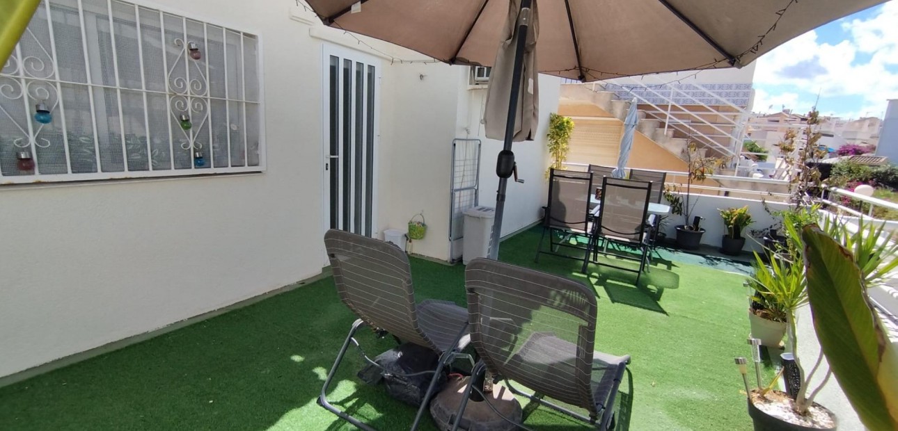 Venta - Terraced house -
Torrevieja - Los Balcones - Los Altos del Edén