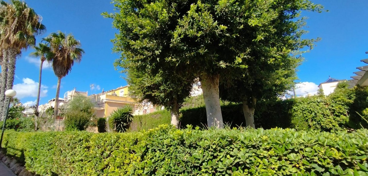 Venta - Terraced house -
Torrevieja - Los Balcones - Los Altos del Edén