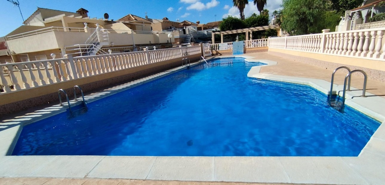 Venta - Terraced house -
Torrevieja - Los Balcones - Los Altos del Edén