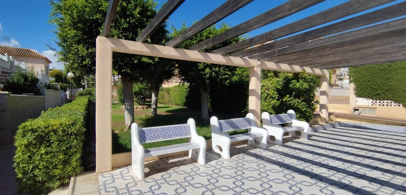 Venta - Terraced house -
Torrevieja - Los Balcones - Los Altos del Edén
