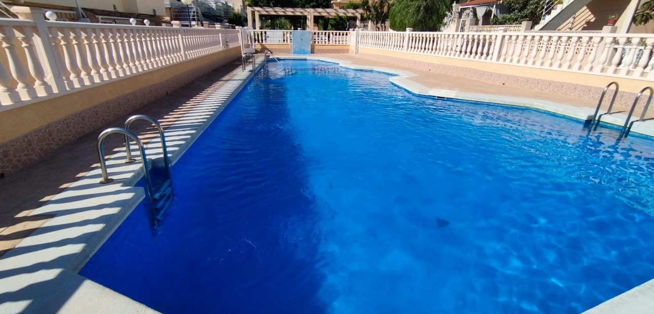 Venta - Terraced house -
Torrevieja - Los Balcones - Los Altos del Edén