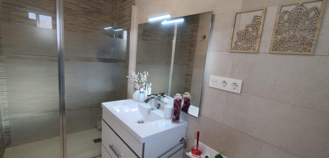 Venta - Terraced house -
Torrevieja - Los Balcones - Los Altos del Edén