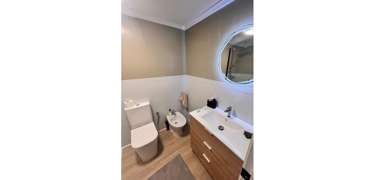 Herverkoop - Appartement / flat -
Torrevieja - torrevieja
