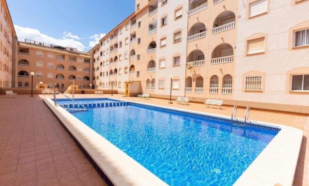 Herverkoop - Appartement / flat -
Torrevieja - torrevieja