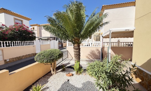Venta - Apartamento / piso -
Orihuela Costa - Los Dolses
