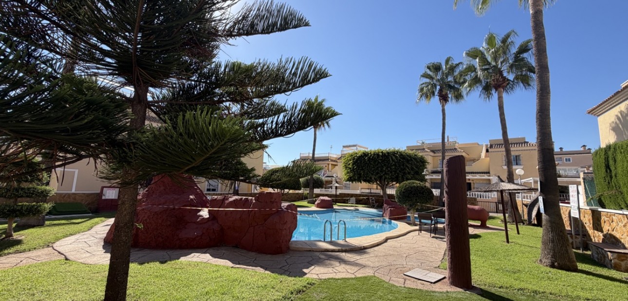 Venta - Apartamento / piso -
Orihuela Costa - Los Dolses