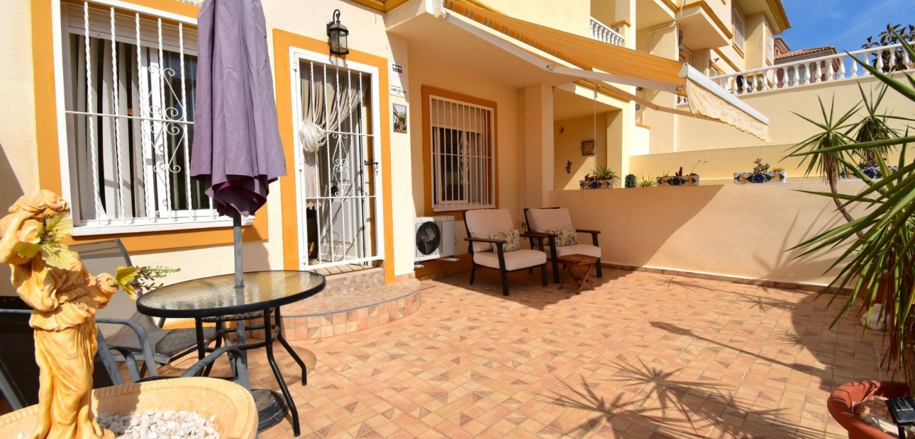 Venta - Apartamento / piso -
Orihuela Costa - Playa Flamenca