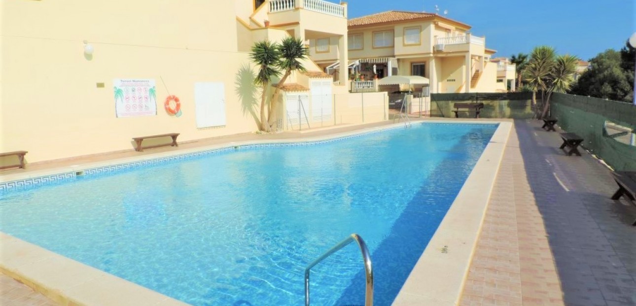 Venta - Apartamento / piso -
Orihuela Costa - Playa Flamenca