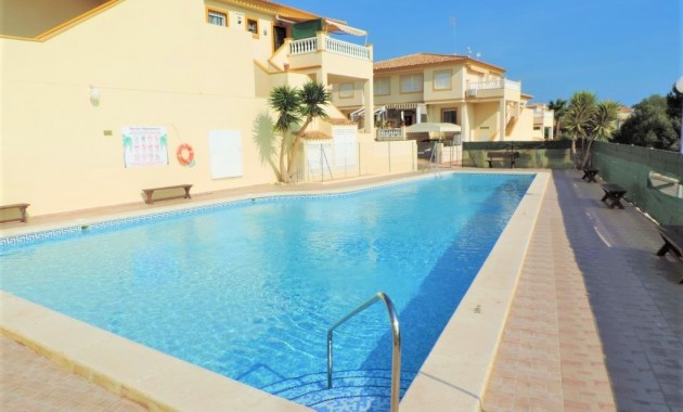 Venta - Apartamento / piso -
Orihuela Costa - Playa Flamenca