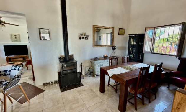 Venta - Finca / Country Property -
Dolores - Comunidad Valenciana