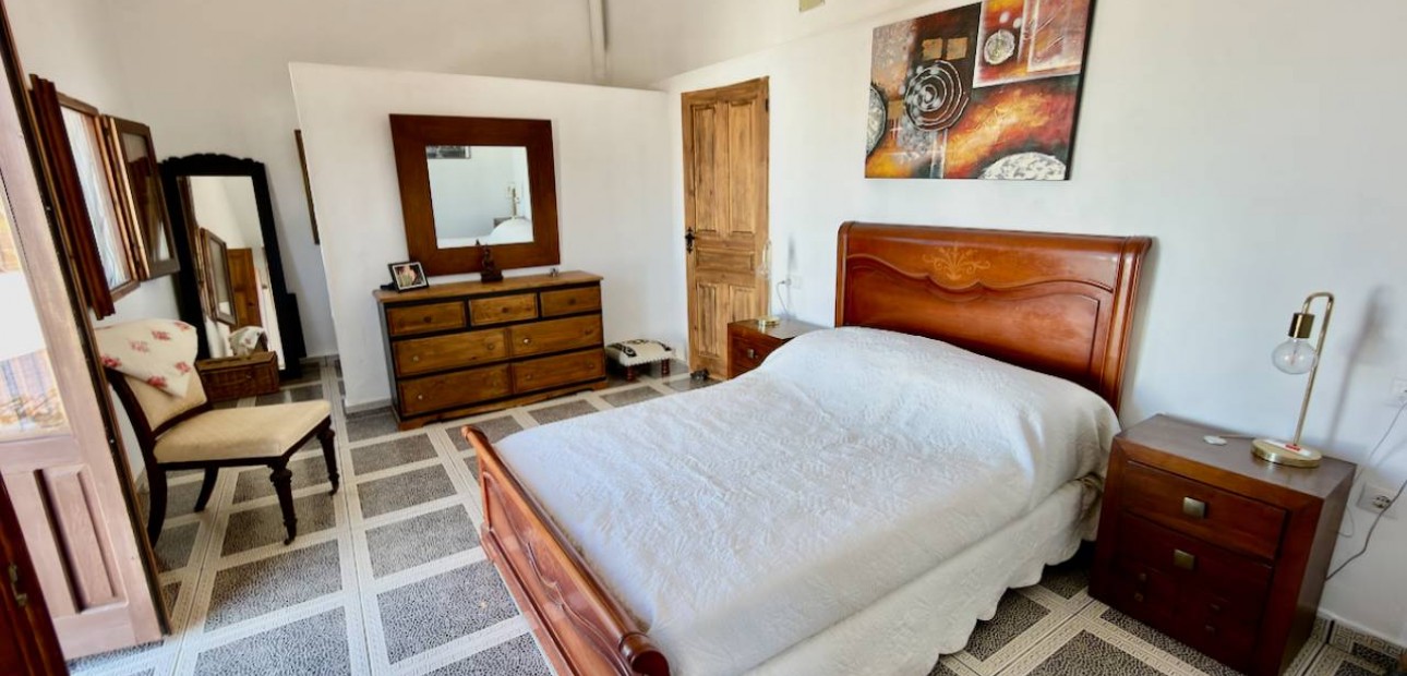 Venta - Finca / Country Property -
Dolores - Comunidad Valenciana