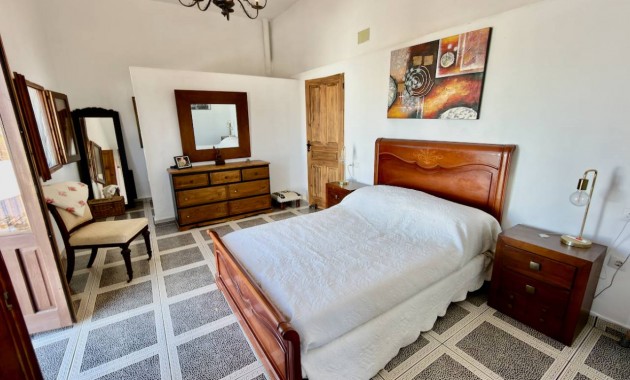 Venta - Finca / Country Property -
Dolores - Comunidad Valenciana