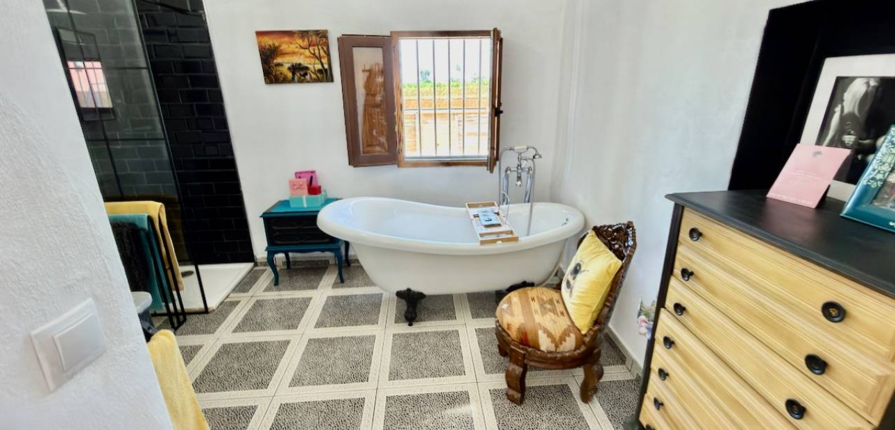 Venta - Finca / Country Property -
Dolores - Comunidad Valenciana
