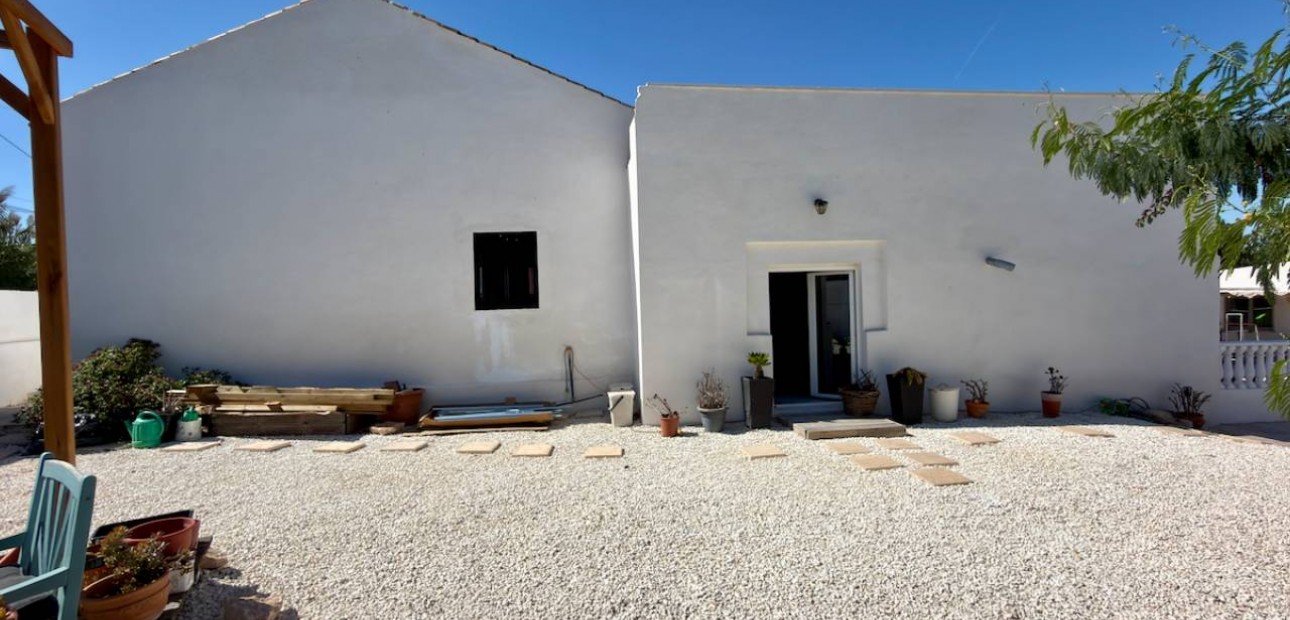 Venta - Finca / Country Property -
Dolores - Comunidad Valenciana
