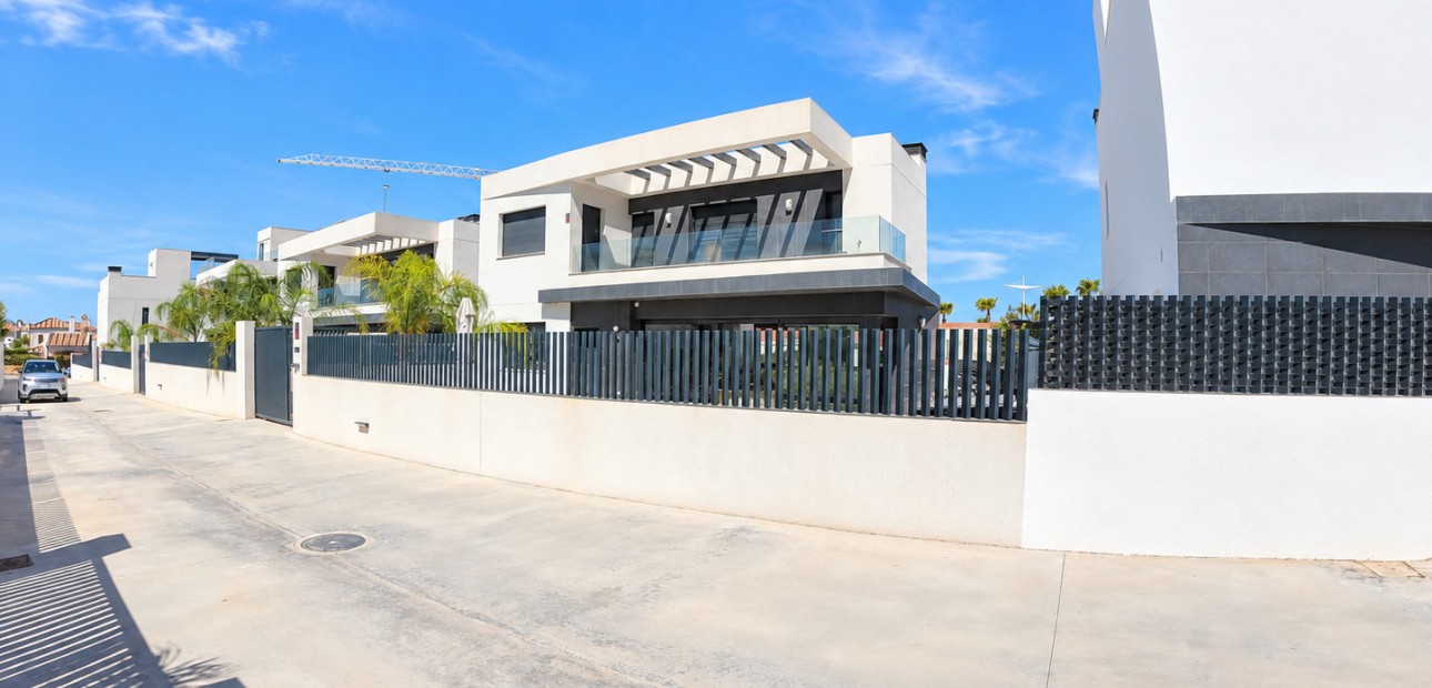 Venta - Detached Villa -
Algorfa - La Finca Golf Resort