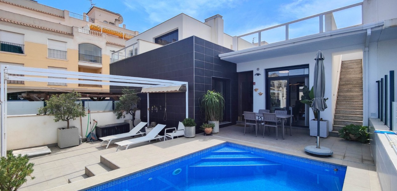 Venta - Detached Villa -
Formentera del Segura - Formentera - Village