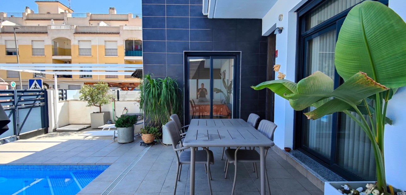 Venta - Detached Villa -
Formentera del Segura - Formentera - Village