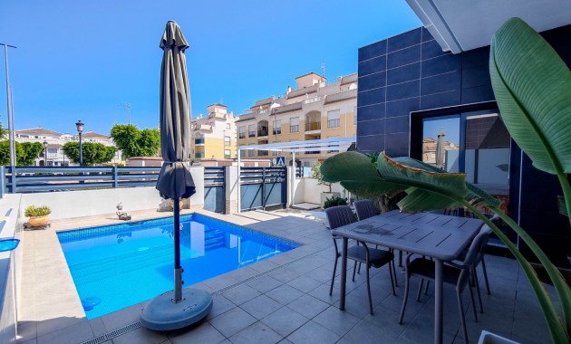 Venta - Detached Villa -
Formentera del Segura - Formentera - Village