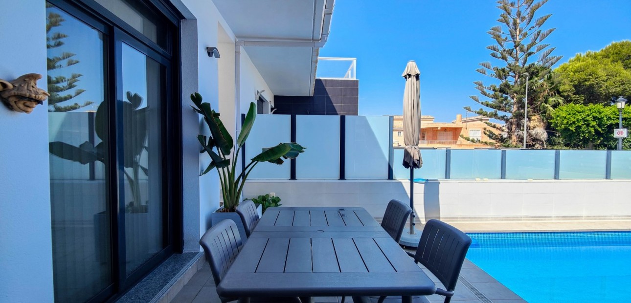 Venta - Detached Villa -
Formentera del Segura - Formentera - Village