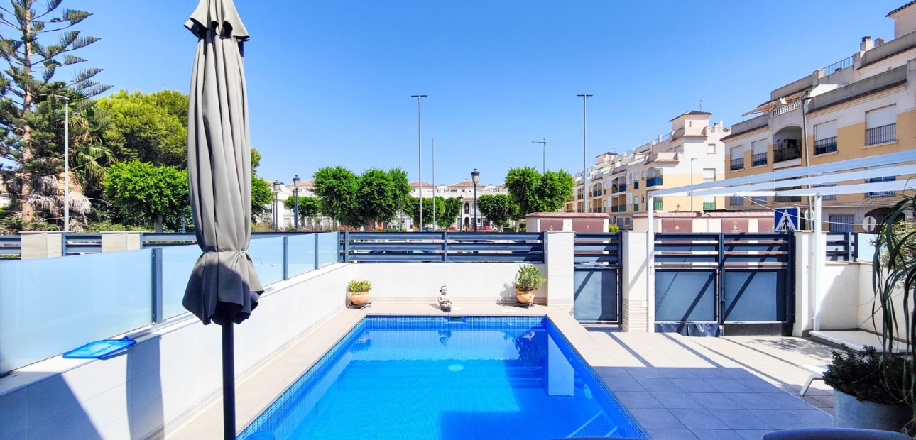 Venta - Detached Villa -
Formentera del Segura - Formentera - Village