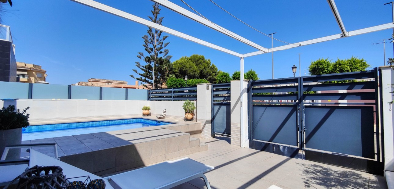 Venta - Detached Villa -
Formentera del Segura - Formentera - Village
