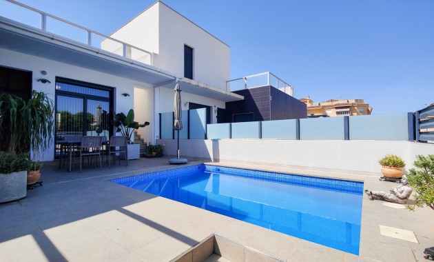Venta - Detached Villa -
Formentera del Segura - Formentera - Village