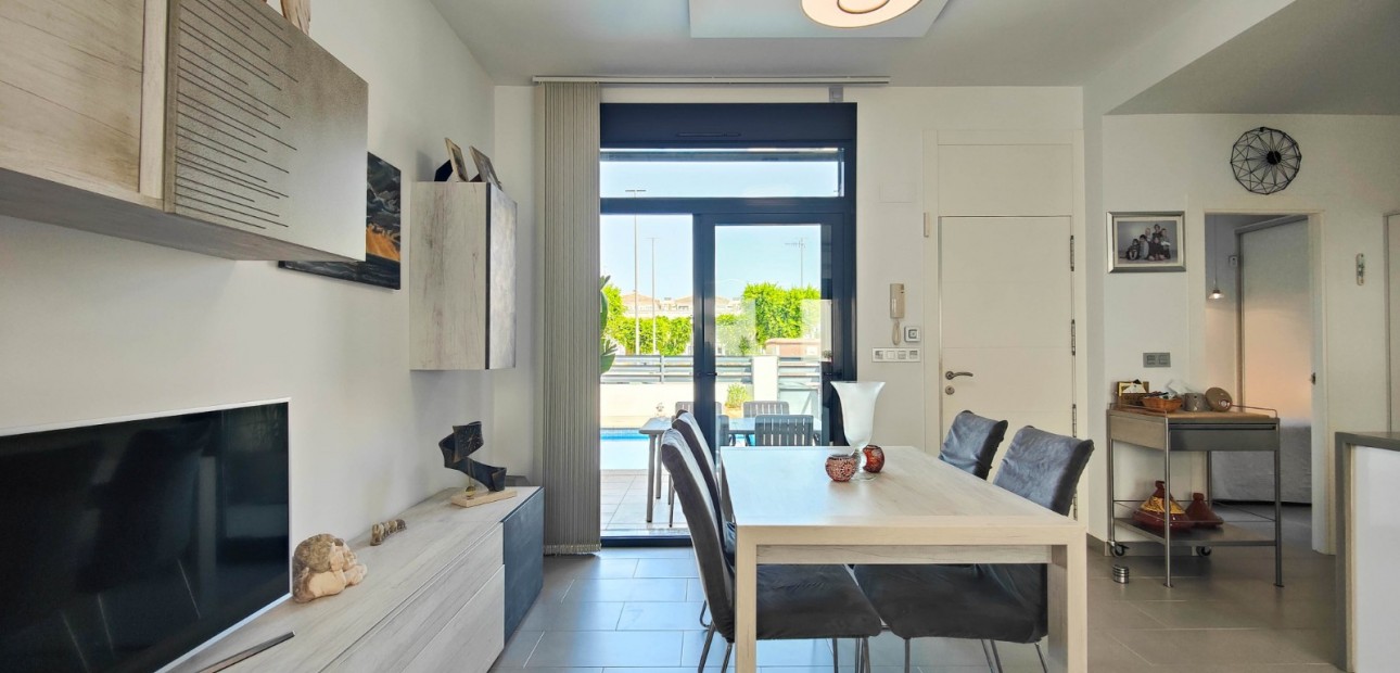Venta - Detached Villa -
Formentera del Segura - Formentera - Village