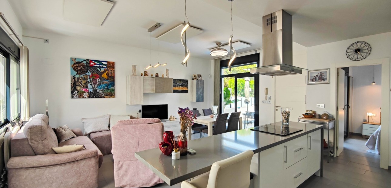 Venta - Detached Villa -
Formentera del Segura - Formentera - Village