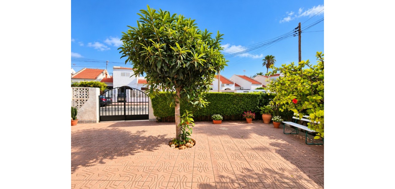 Venta - Adosado -
Torrevieja - Nueva Torrevieja
