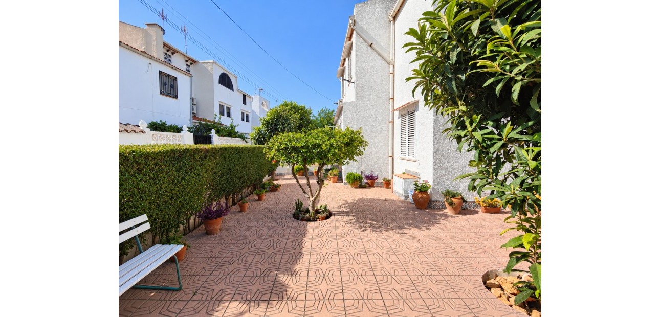 Venta - Adosado -
Torrevieja - Nueva Torrevieja