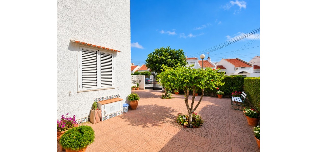 Venta - Adosado -
Torrevieja - Nueva Torrevieja