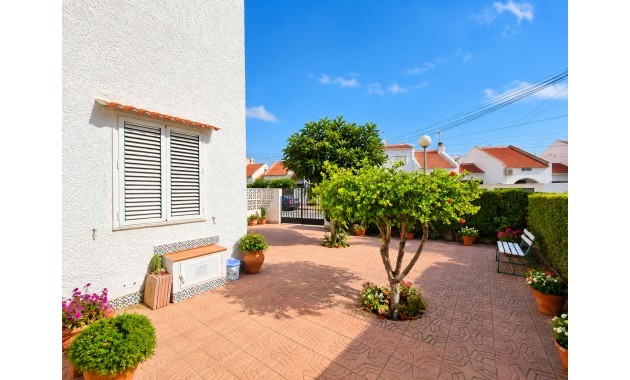 Venta - Adosado -
Torrevieja - Nueva Torrevieja