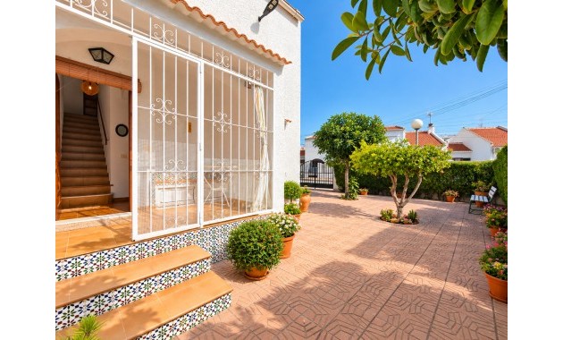 Venta - Adosado -
Torrevieja - Nueva Torrevieja