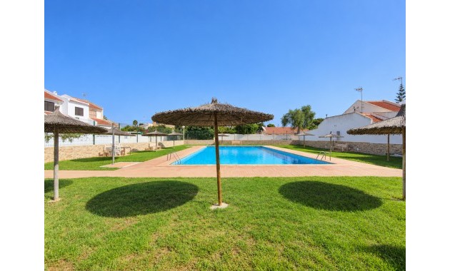 Venta - Adosado -
Torrevieja - Nueva Torrevieja