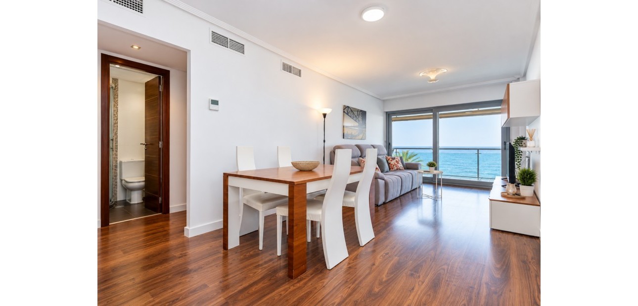 Venta - Apartamento / piso -
Torrevieja - Playa Del Cura