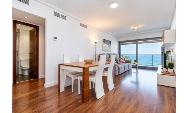 Venta - Apartamento / piso -
Torrevieja - Playa Del Cura