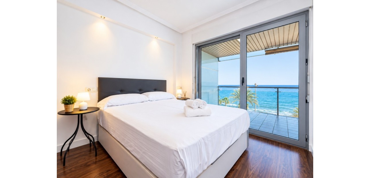 Venta - Apartamento / piso -
Torrevieja - Playa Del Cura