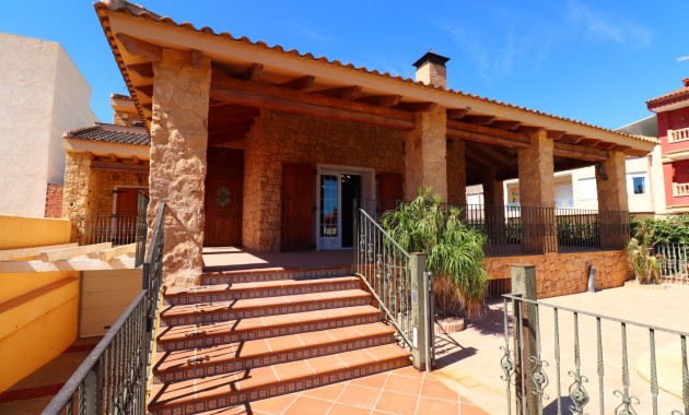 Venta - Detached Villa -
Formentera del Segura - Formentera - Village