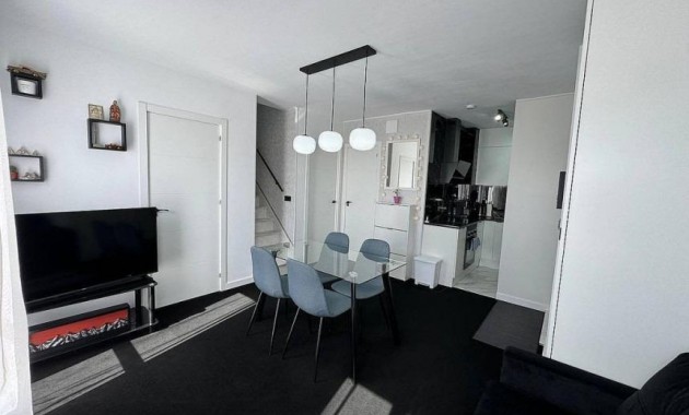 Venta - Terraced house -
Torrevieja - Carrefour