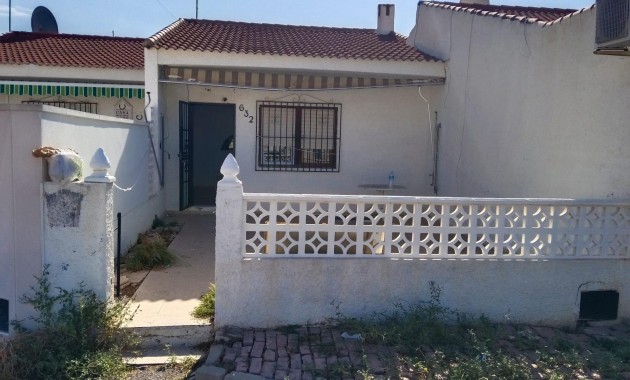 Venta - Apartamento / piso -
Torrevieja - El limonar