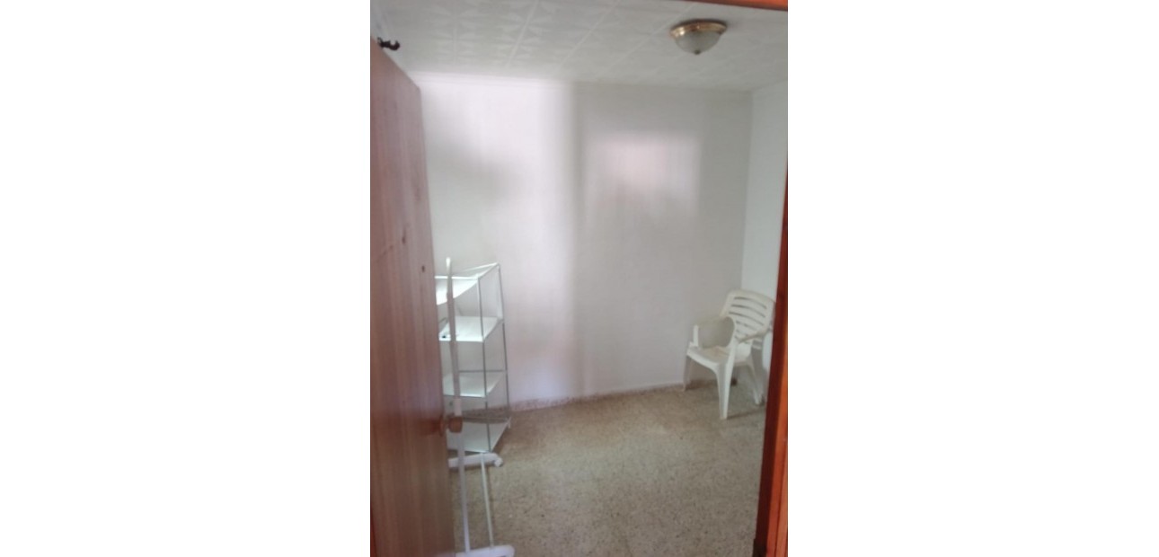 Venta - Apartamento / piso -
Torrevieja - El limonar