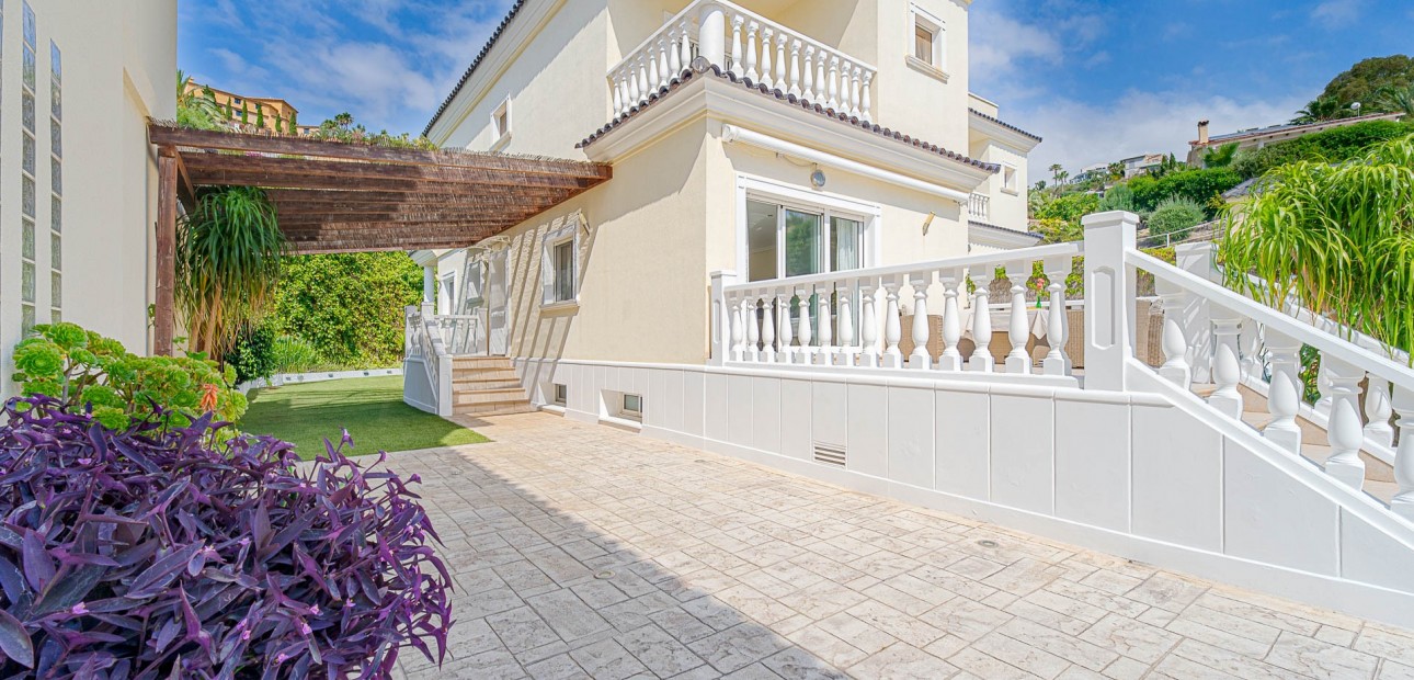 Venta - Detached Villa -
Alicante - El Campello
